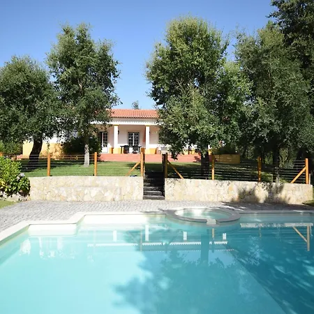 In Caldas Da Rainha With Pool, Cleaning Included וילה *